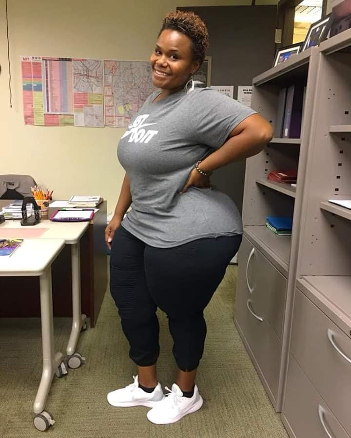 A PLUS SIZE LADY LOOKING FOR YOYBOY IN MOMBASA